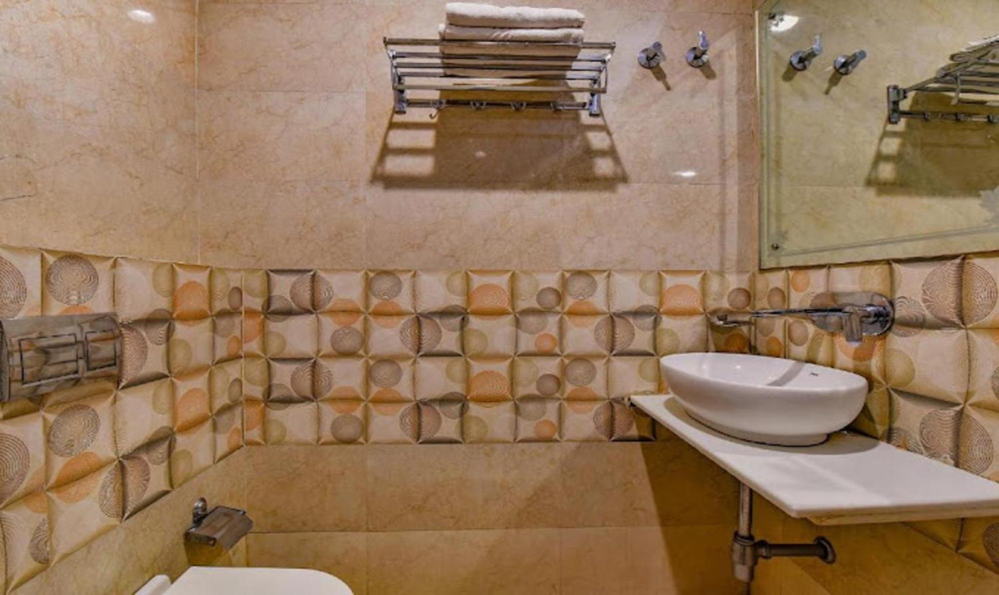 ג'איפור Fabhotel The Wind Palace מראה חיצוני תמונה